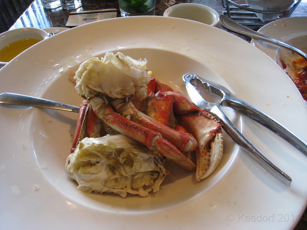 2011 Bay to Breakers Sunday 1630.JPG - Crab Legs...